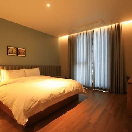 Perfect Hotel Gimhae Экстерьер фото