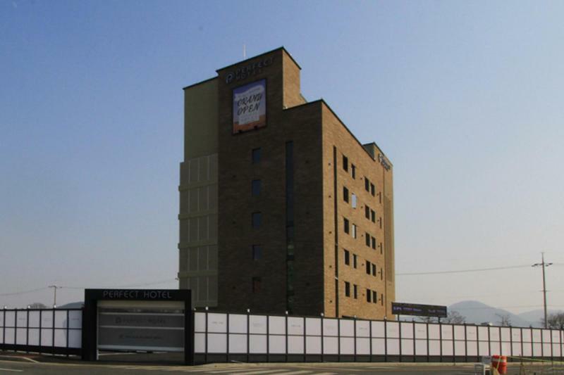 Perfect Hotel Gimhae Экстерьер фото