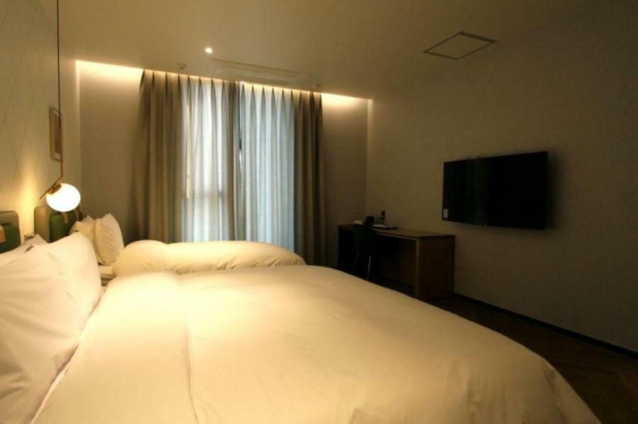 Perfect Hotel Gimhae Экстерьер фото