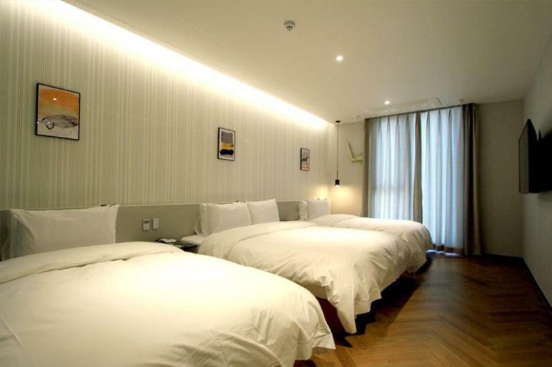Perfect Hotel Gimhae Экстерьер фото
