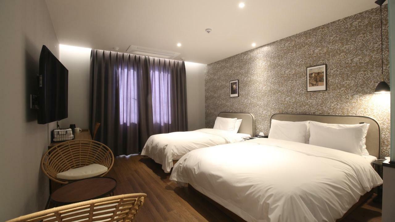 Perfect Hotel Gimhae Экстерьер фото