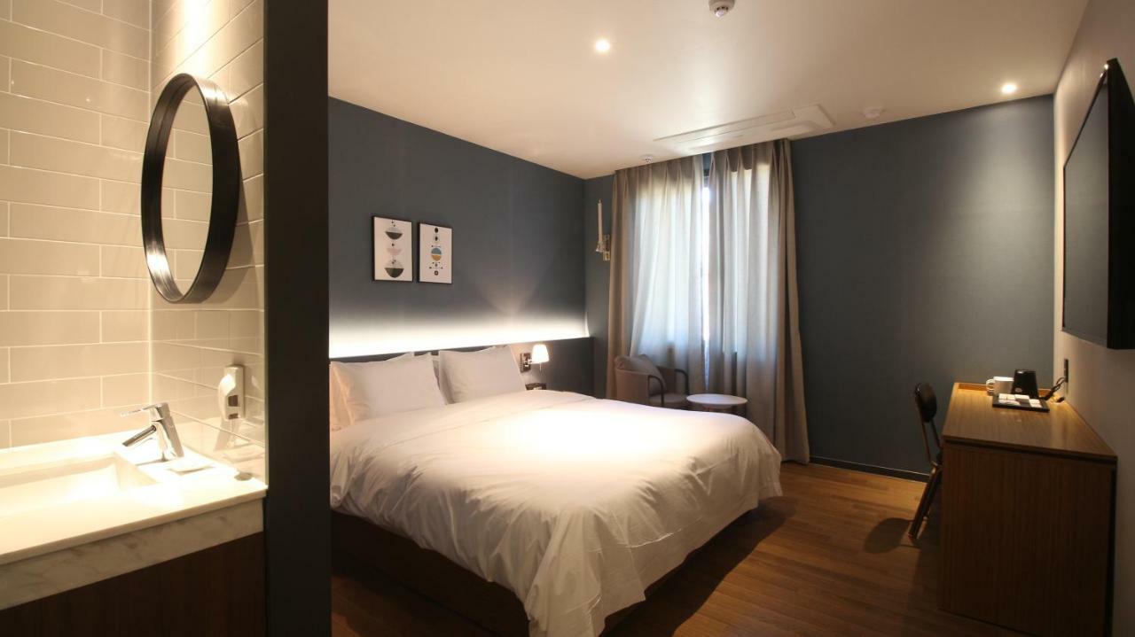 Perfect Hotel Gimhae Экстерьер фото